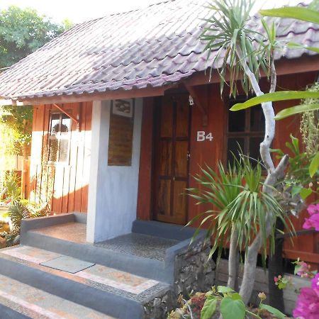 Rutepar Pearl Guest House Bira Exterior foto